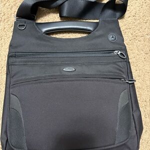 40 Extreme Beauty TUMI Shoulder Rucksack Shoulder Bag